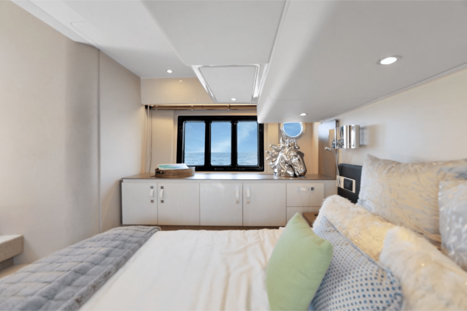 2020 Azimut 50 FLY Image Thumbnail #21
