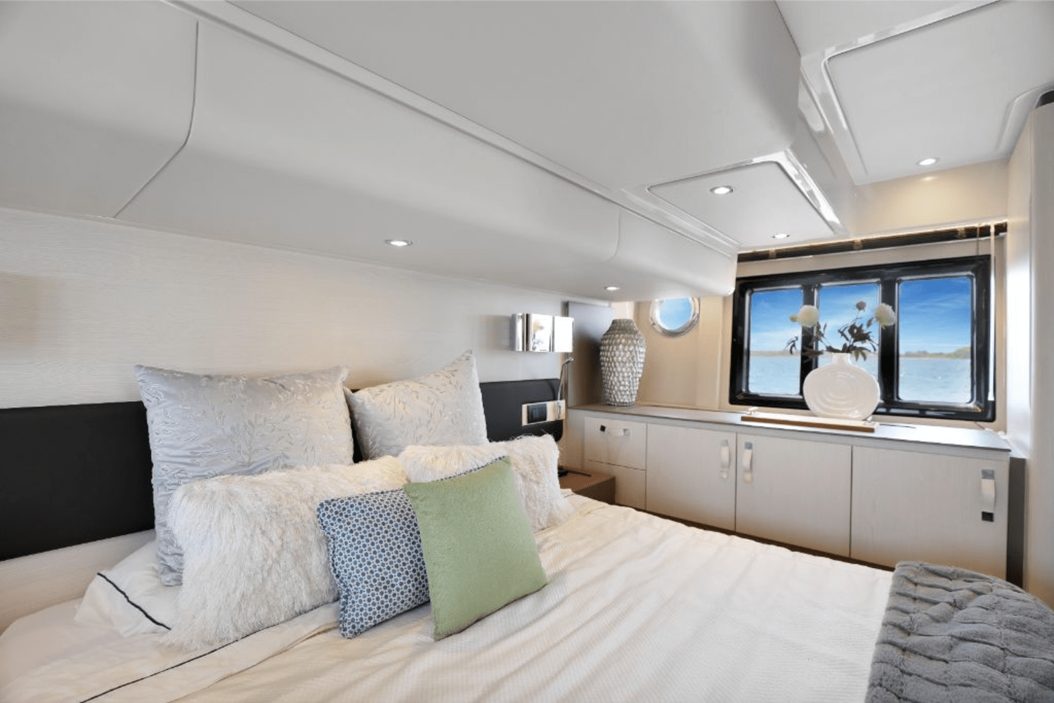 2020 Azimut 50 FLY Image Thumbnail #23