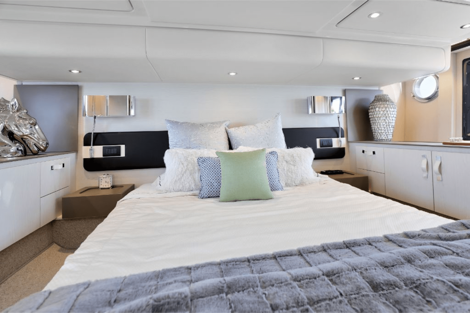 2020 Azimut 50 FLY Image Thumbnail #26