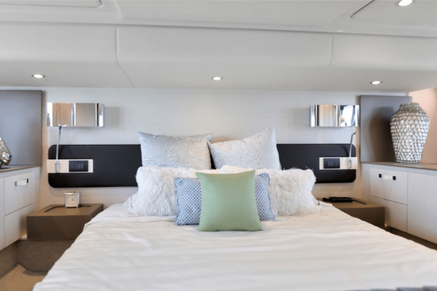 2020 Azimut 50 FLY Image Thumbnail #17