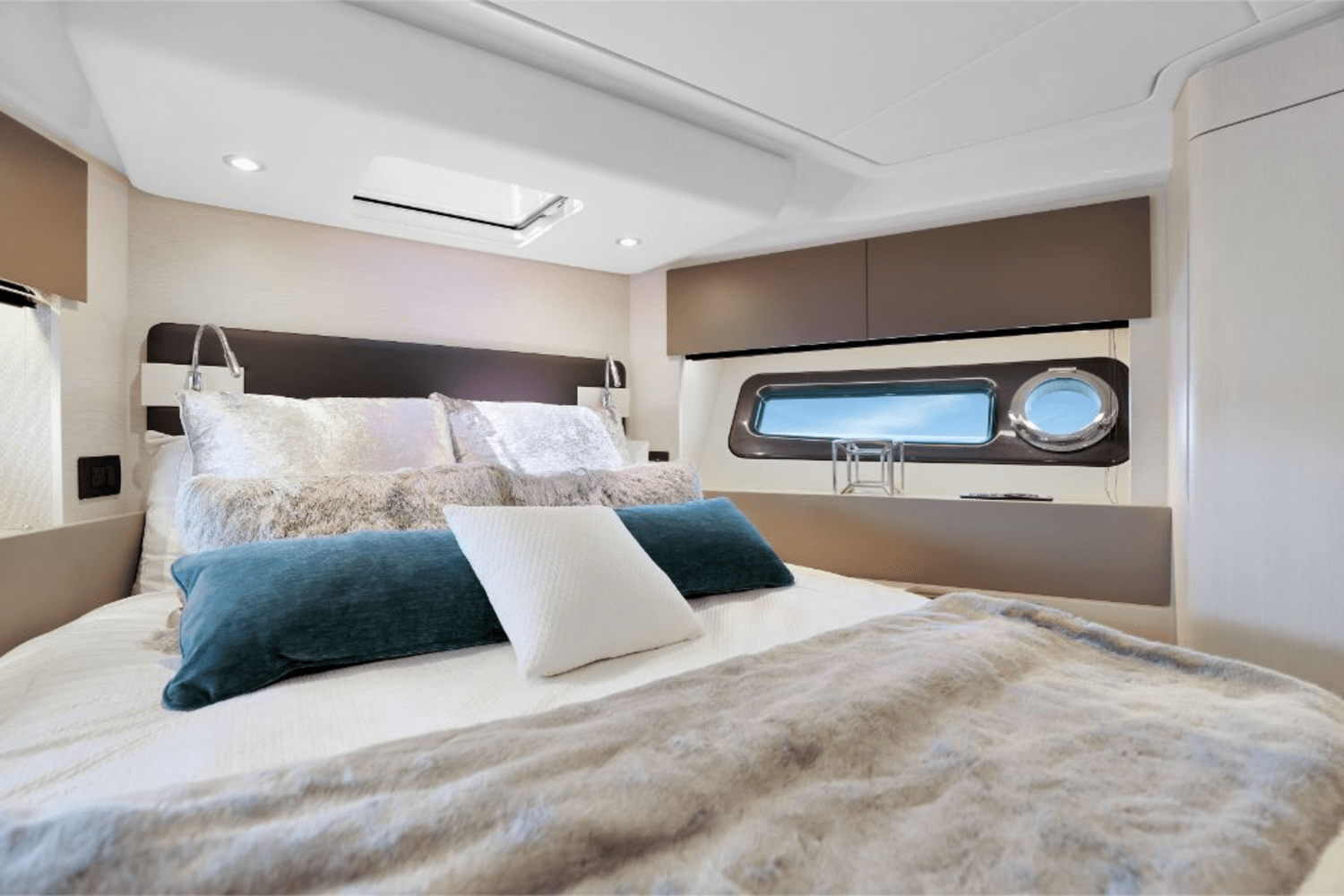 2020 Azimut 50 FLY Image Thumbnail #33