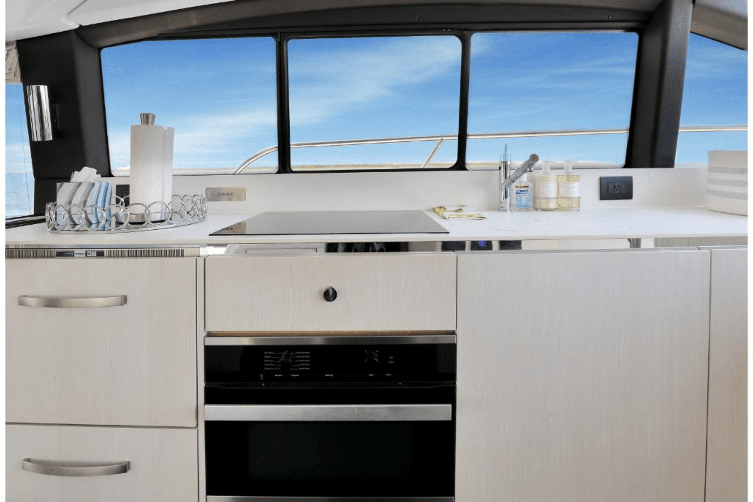 2020 Azimut 50 FLY Image Thumbnail #45