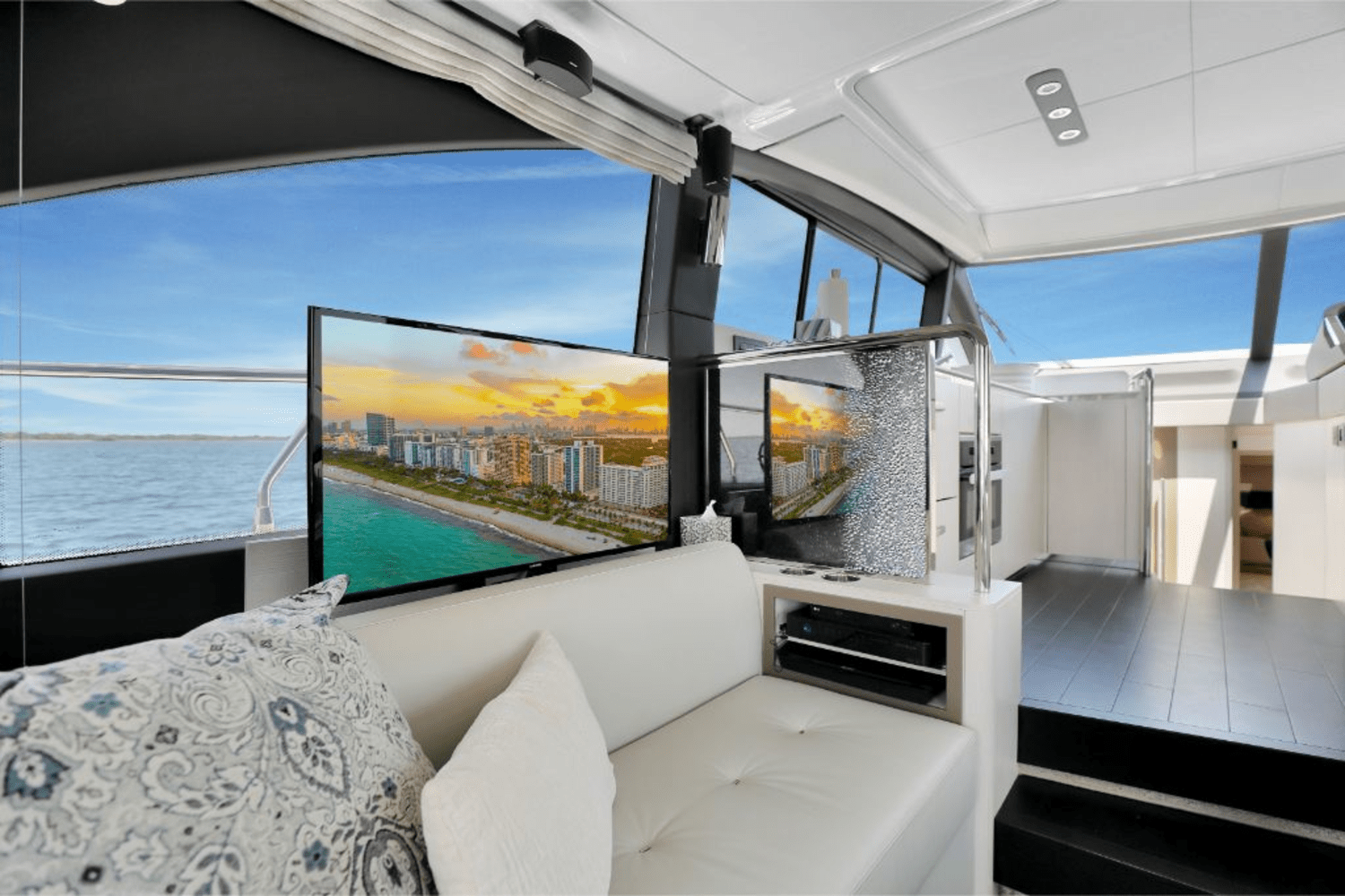 2020 Azimut 50 FLY Image Thumbnail #40