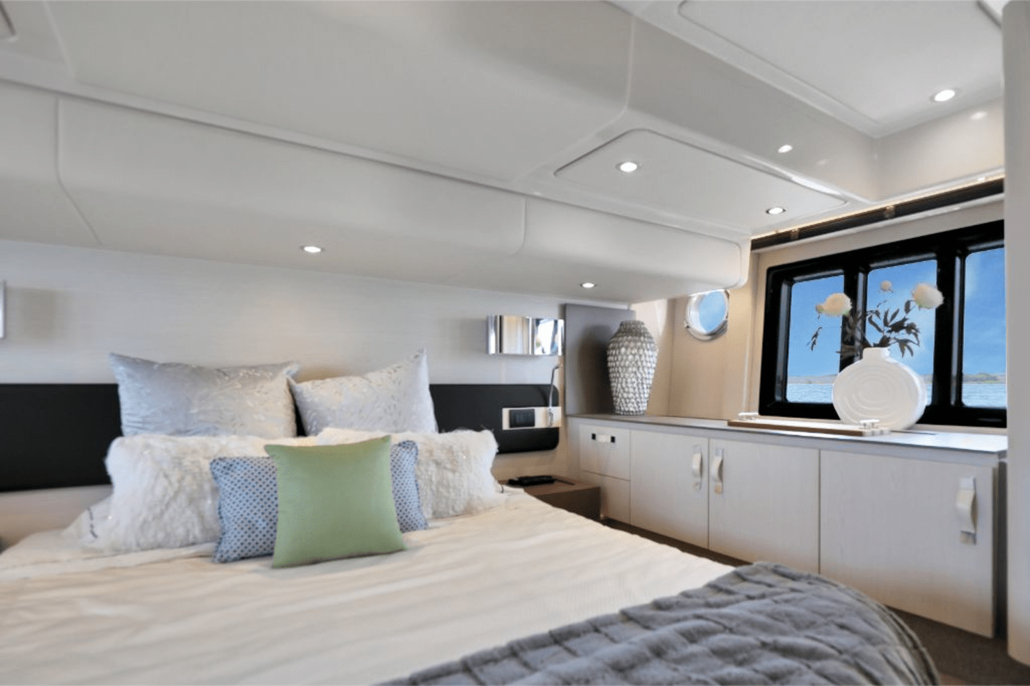 2020 Azimut 50 FLY Image Thumbnail #18