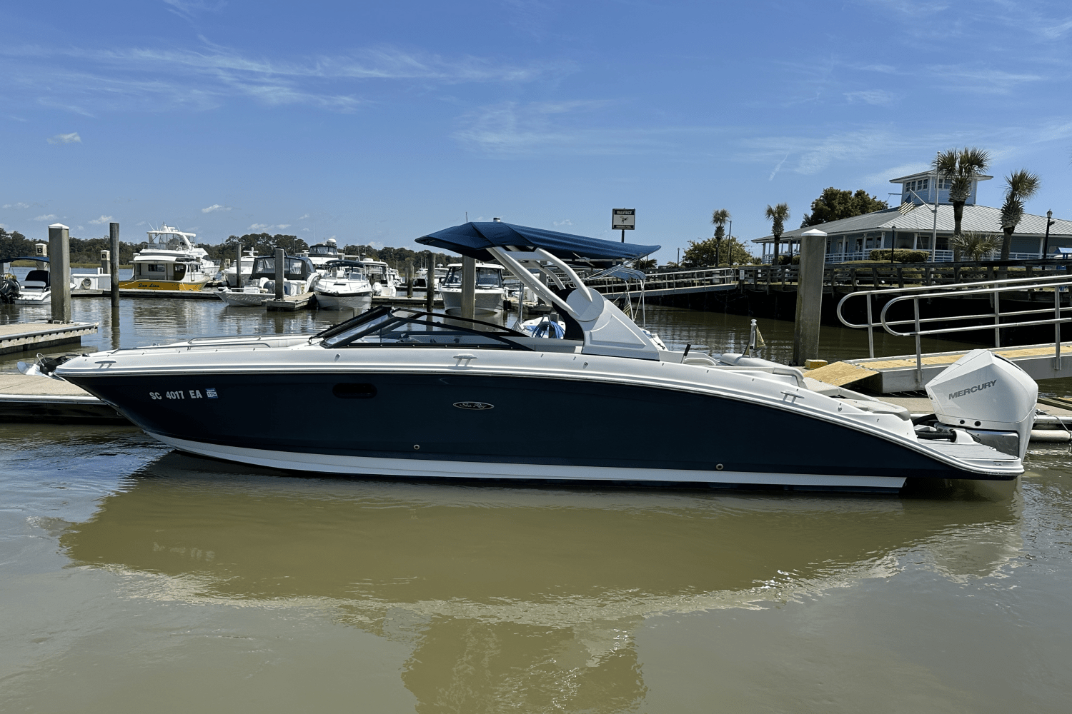 2020 Sea Ray 270 SDX OB Image Thumbnail #1