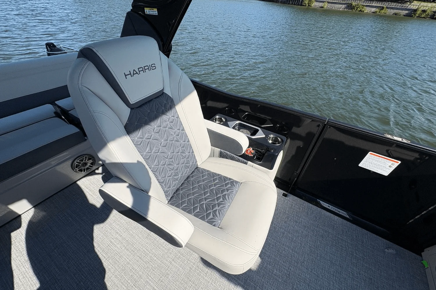 2026 Harris Grand Mariner 250 Image Thumbnail #16