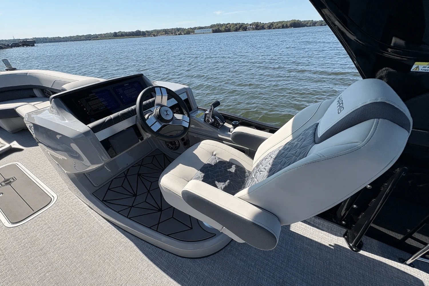 2026 Harris Grand Mariner 250 Image Thumbnail #19
