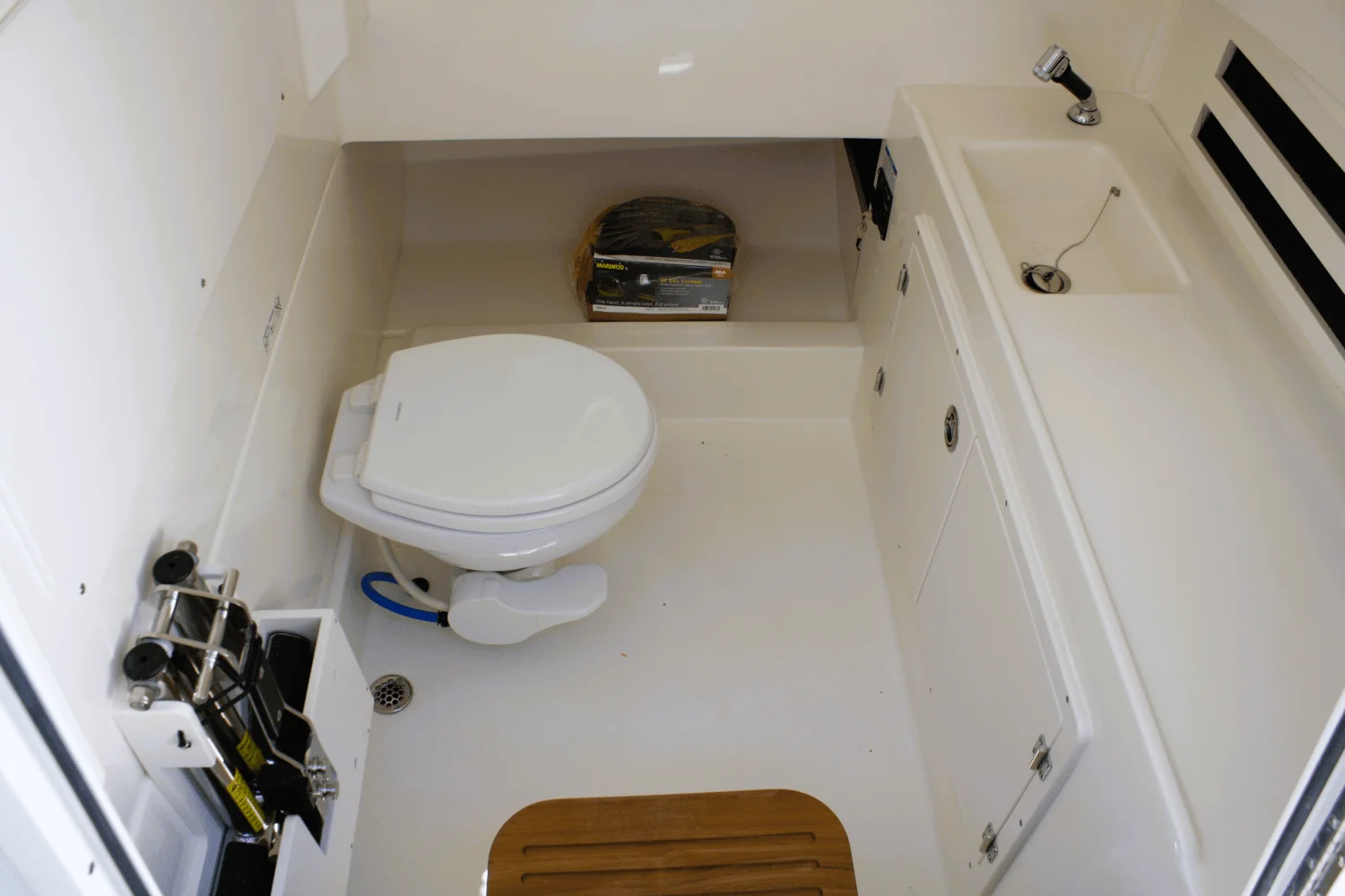 2026 Boston Whaler 330 Outrage Image Thumbnail #35