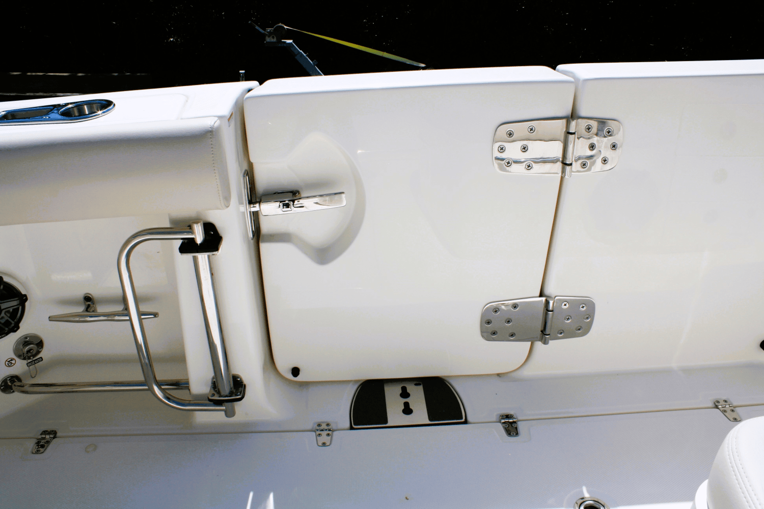 2026 Boston Whaler 330 Outrage Image Thumbnail #21