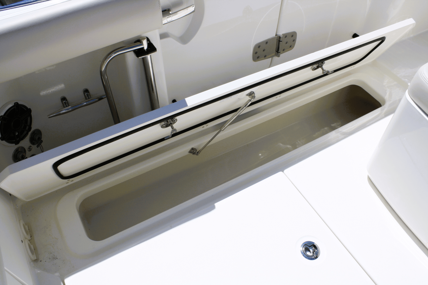 2026 Boston Whaler 330 Outrage Image Thumbnail #18