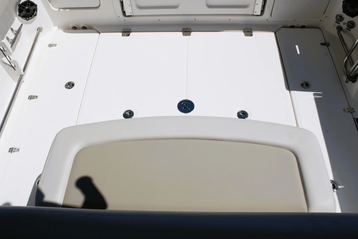 2026 Boston Whaler 330 Outrage Image Thumbnail #15