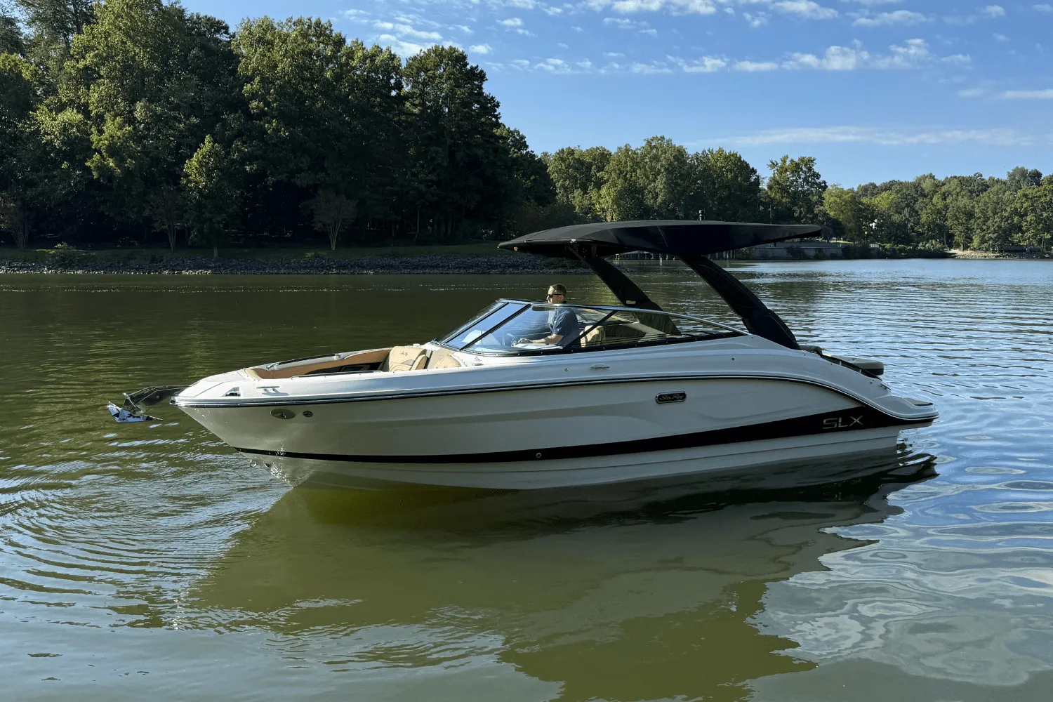 2026 Sea Ray SLX 260 Image Thumbnail #7