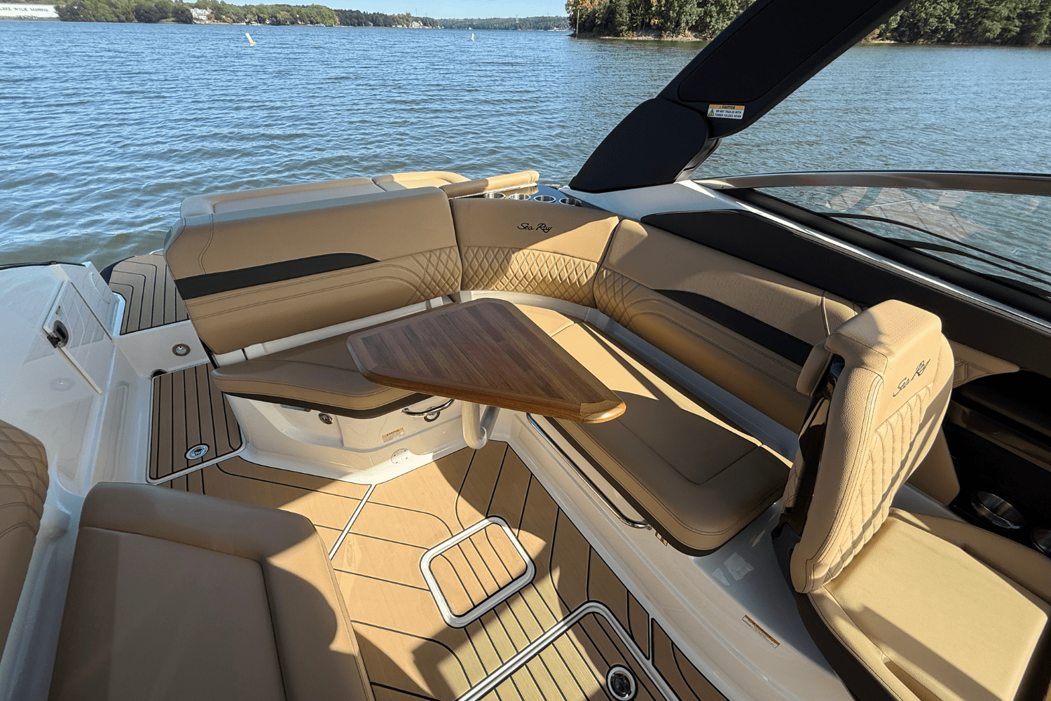 2026 Sea Ray SLX 260 Image Thumbnail #21