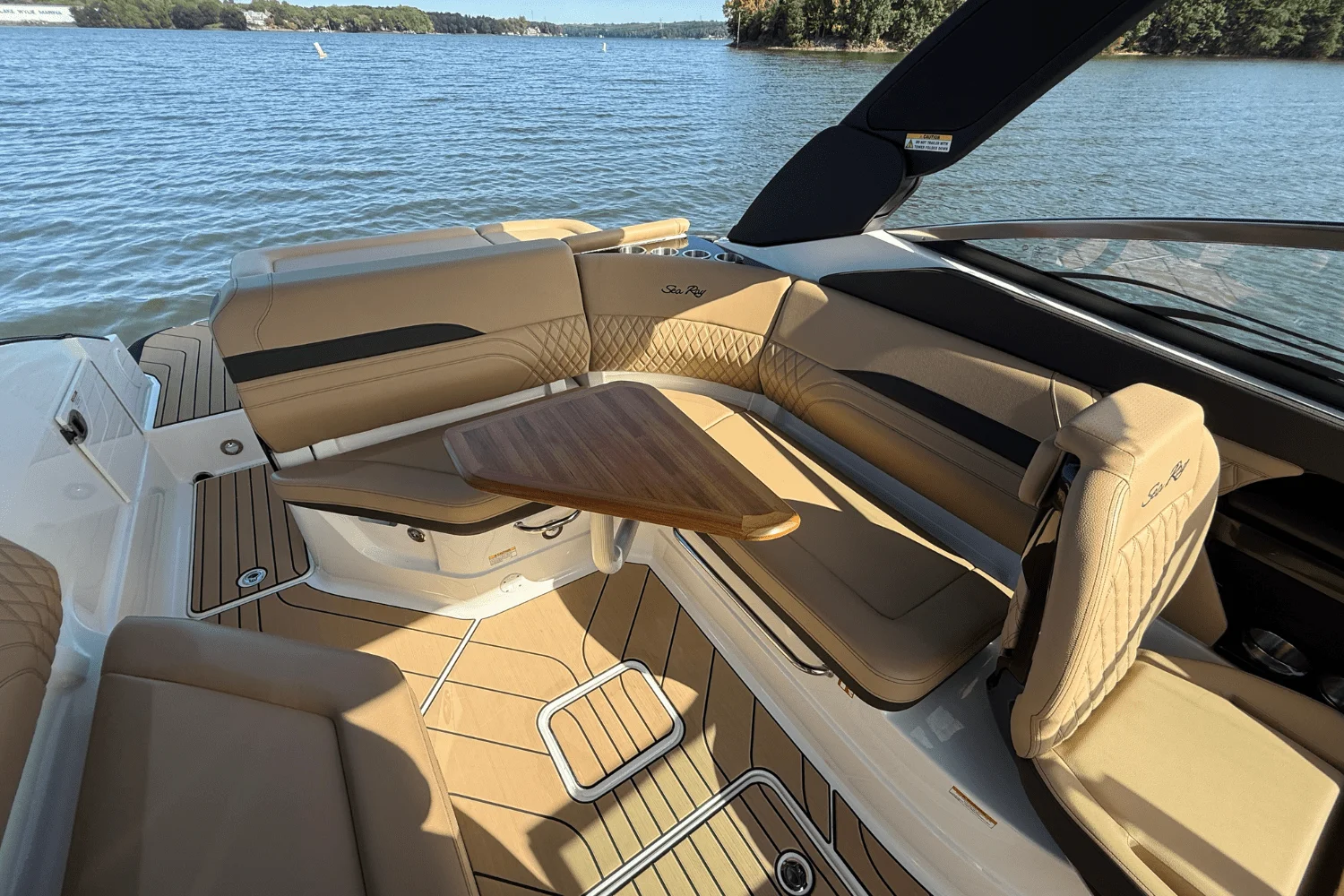 2026 Sea Ray SLX 260 Image Thumbnail #21