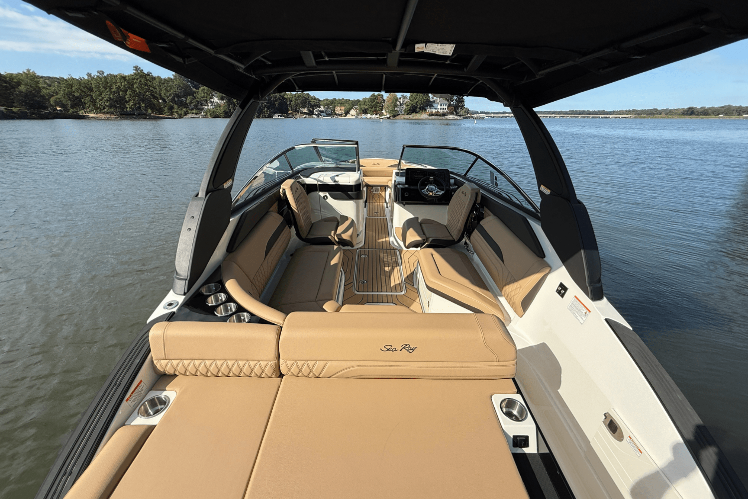 2026 Sea Ray SLX 260 Image Thumbnail #17