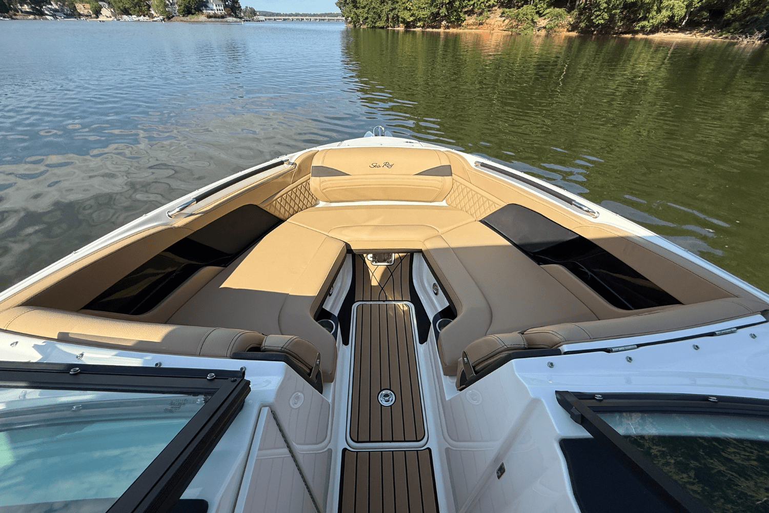 2026 Sea Ray SLX 260 Image Thumbnail #34