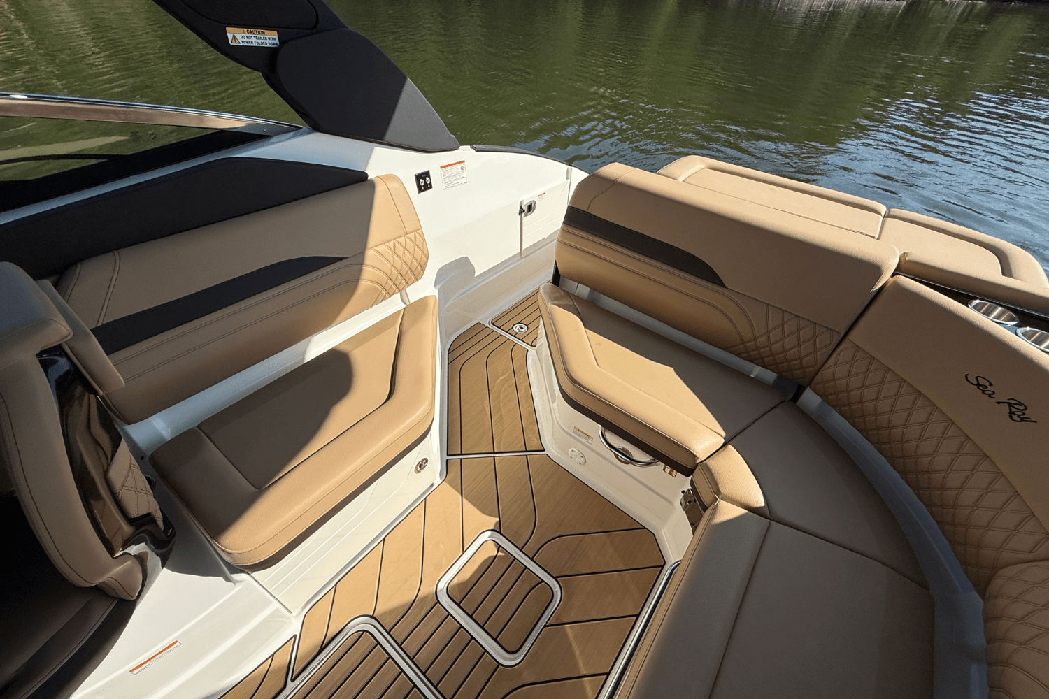 2026 Sea Ray SLX 260 Image Thumbnail #22