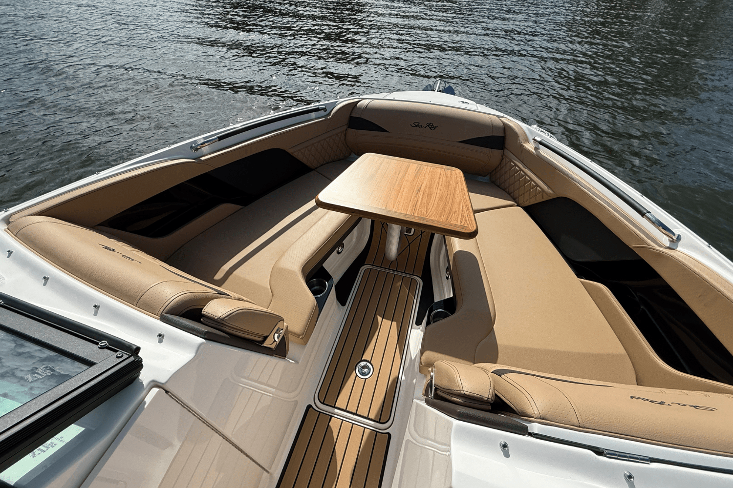 2026 Sea Ray SLX 260 Image Thumbnail #42