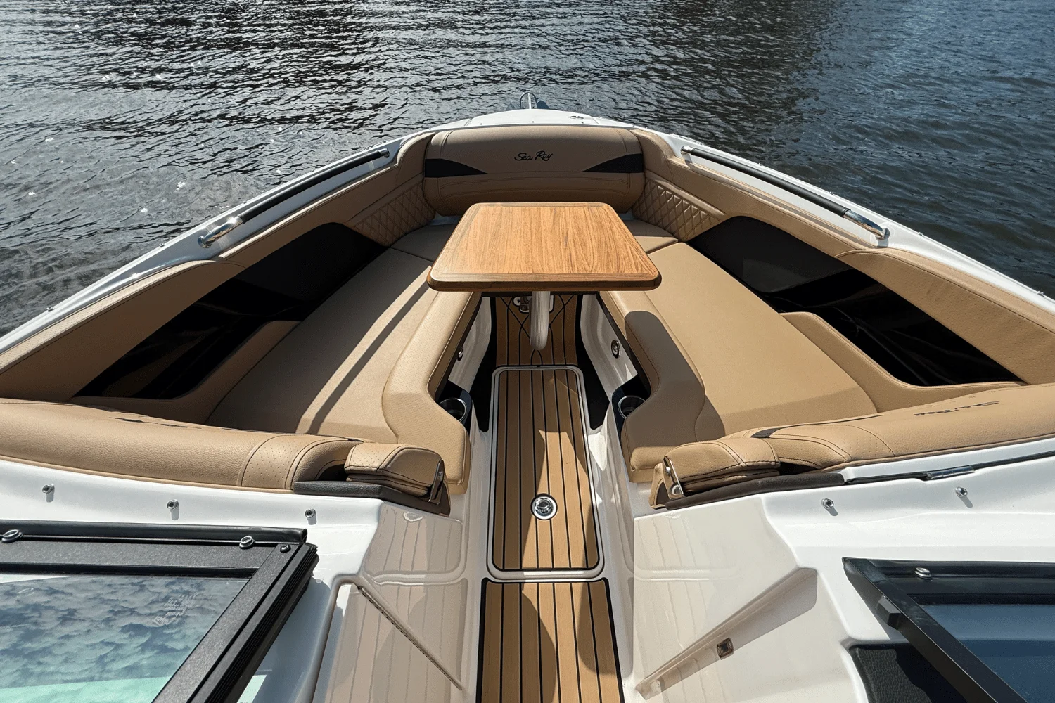 2026 Sea Ray SLX 260 Image Thumbnail #41