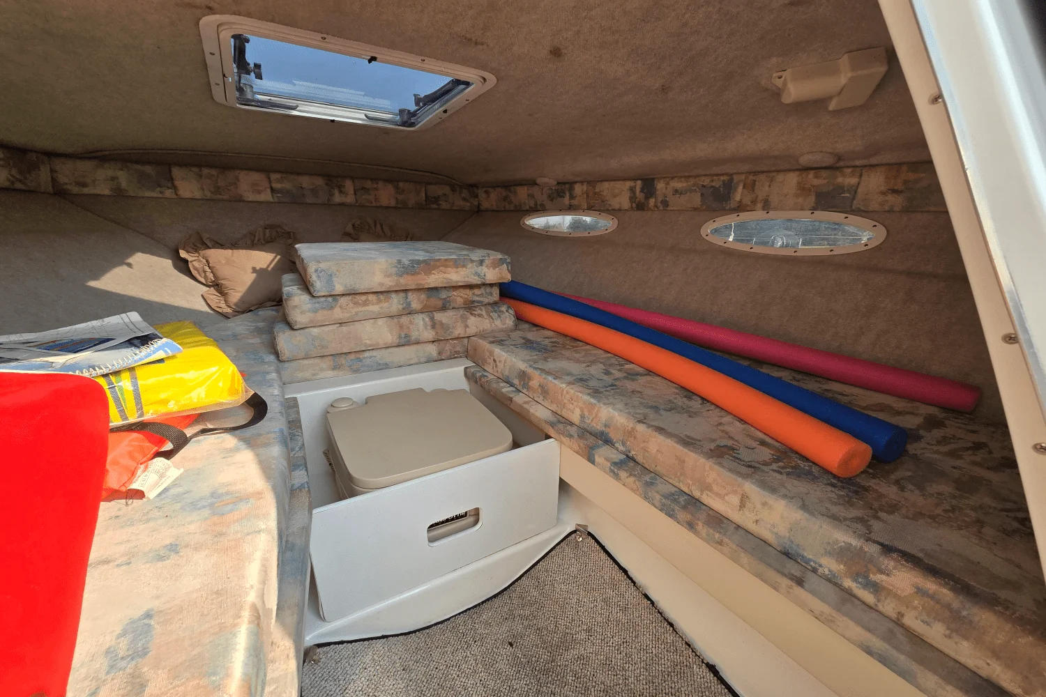 1996 Sea Ray 230 OVERNIGHTER Image Thumbnail #30