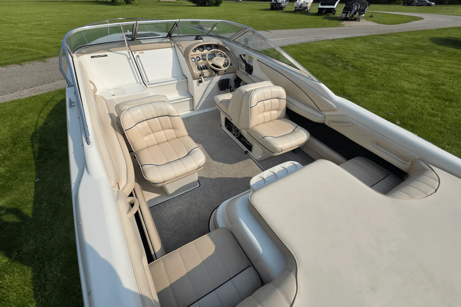 1996 Sea Ray 230 OVERNIGHTER Image Thumbnail #5