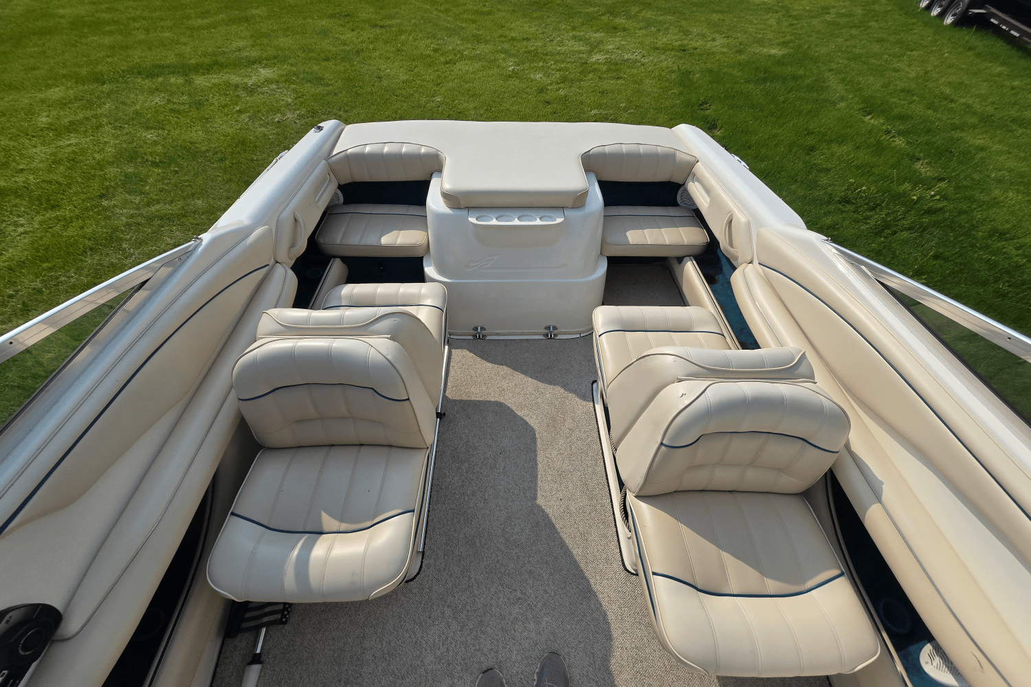 1996 Sea Ray 230 OVERNIGHTER Image Thumbnail #7