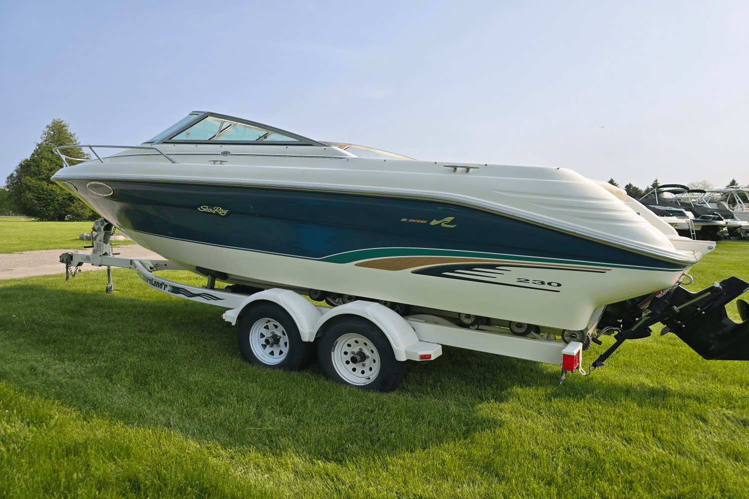 1996 Sea Ray 230 OVERNIGHTER Image Thumbnail #4