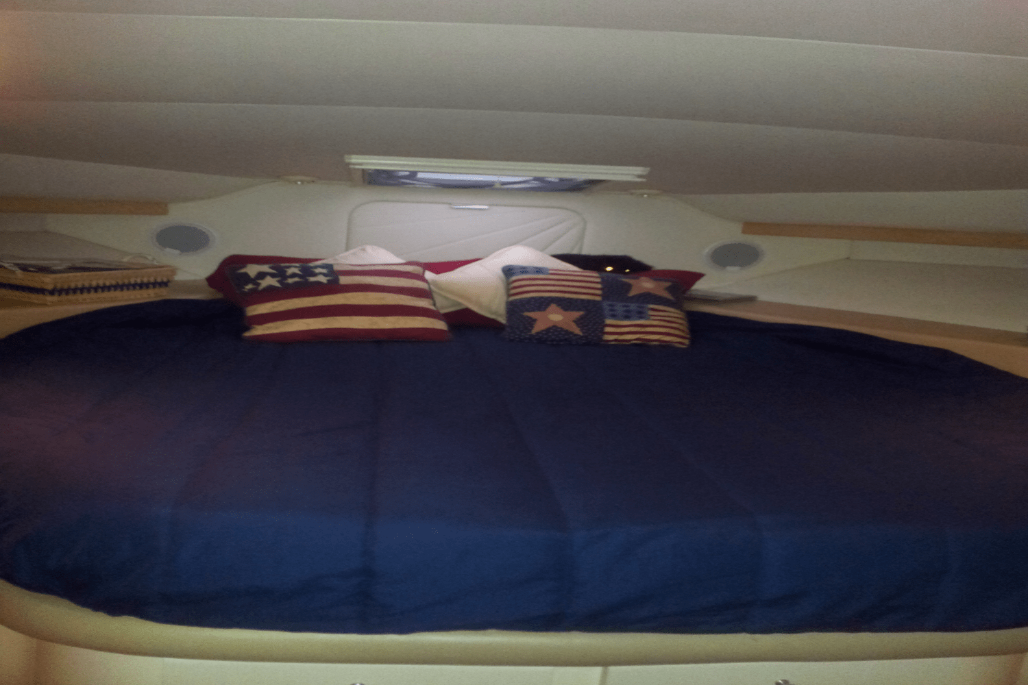 1998 Carver Yachts SANTEGO 380 Image Thumbnail #6
