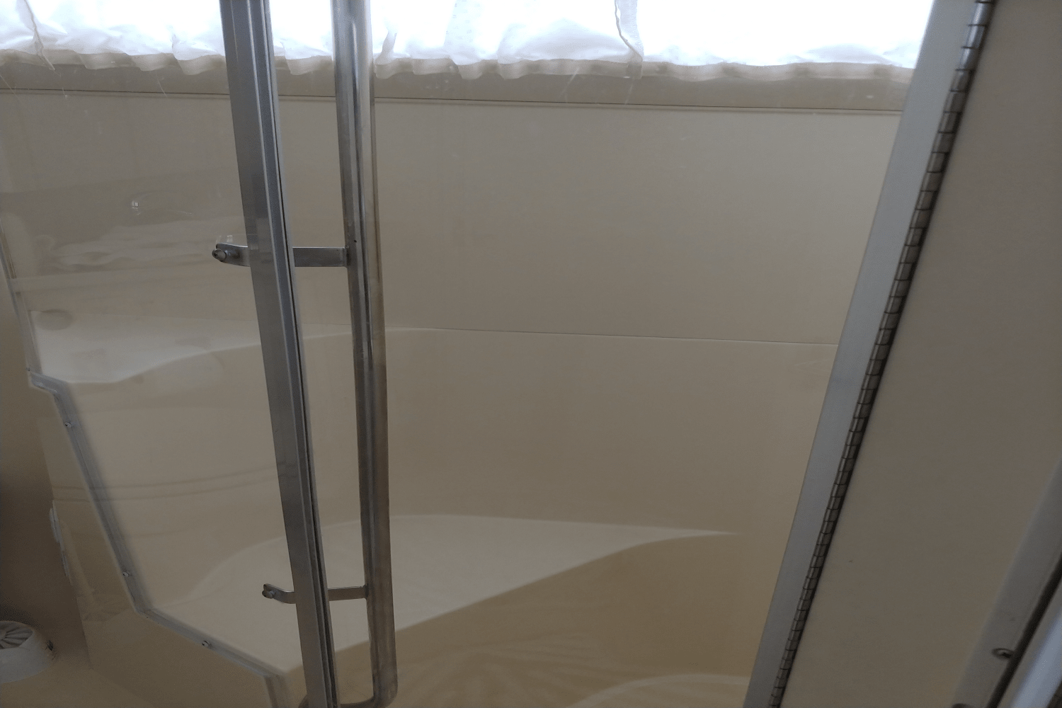 1998 Carver Yachts SANTEGO 380 Image Thumbnail #2
