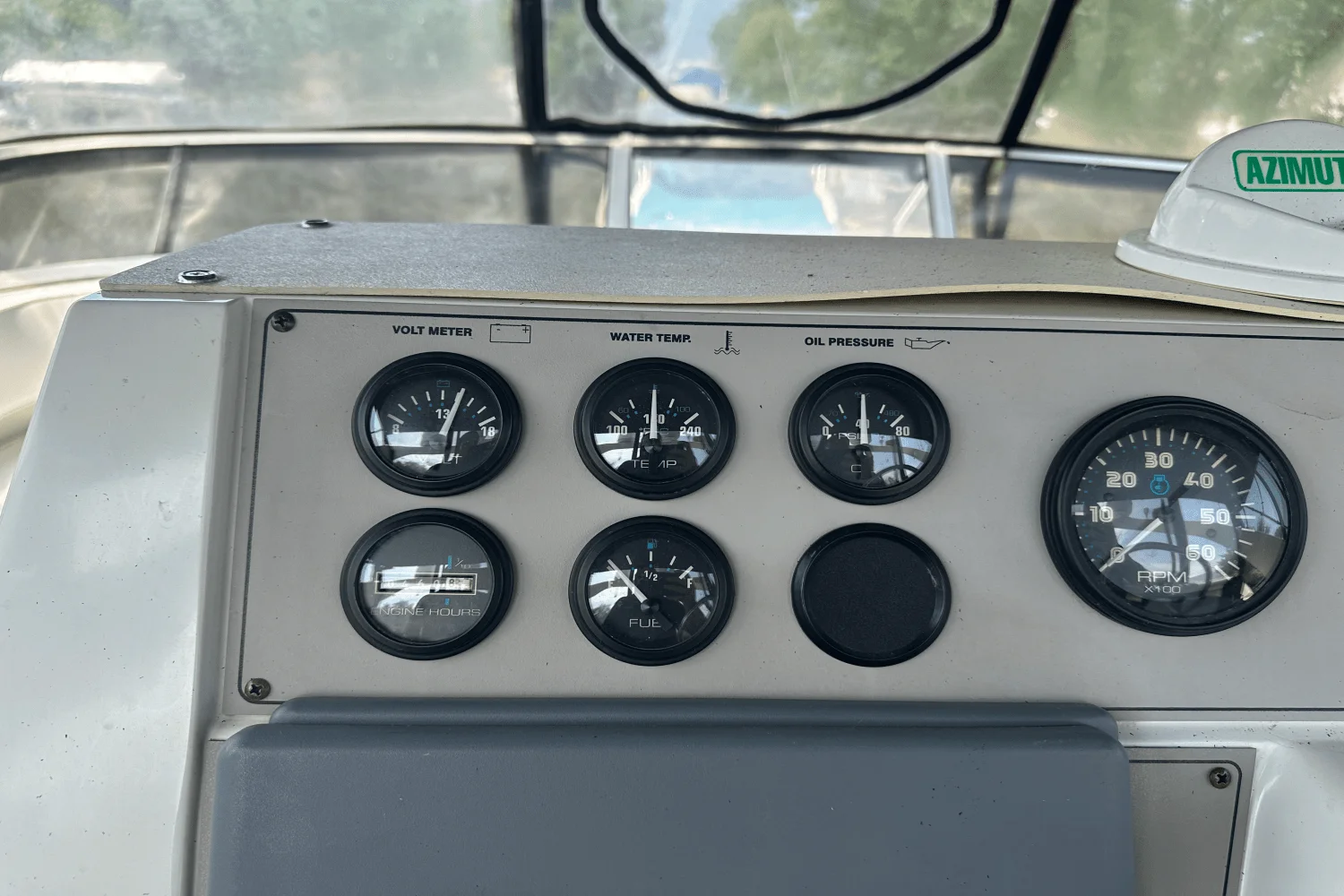 1998 Carver Yachts SANTEGO 380 Image Thumbnail #7