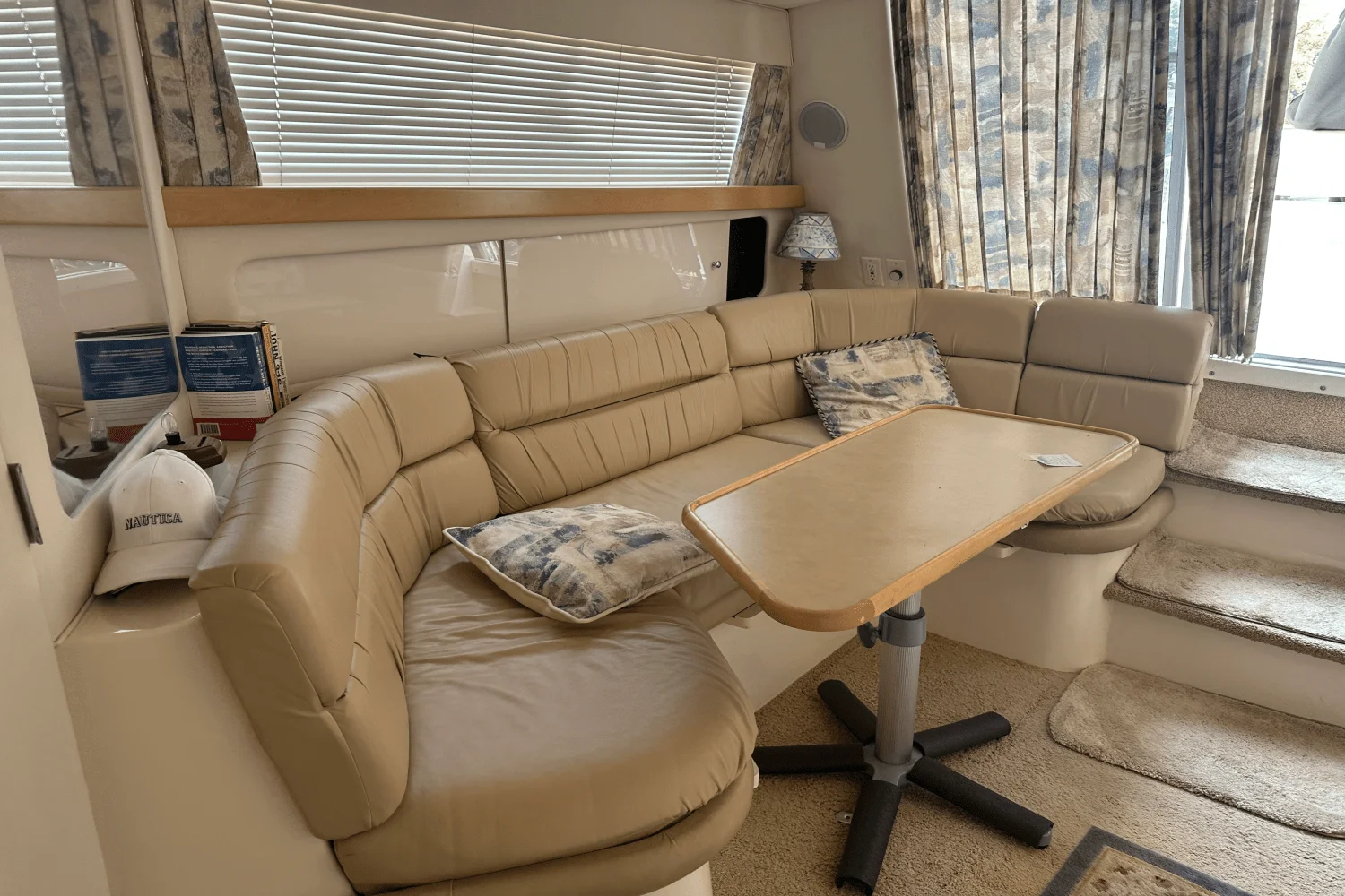 1998 Carver Yachts SANTEGO 380 Image Thumbnail #11