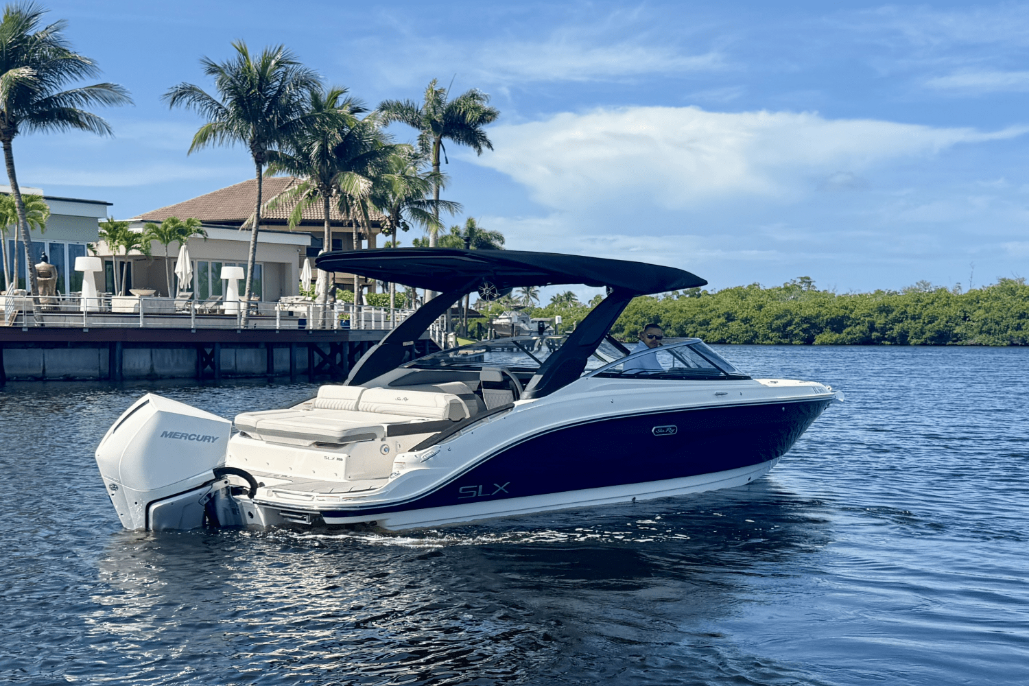 2023 Sea Ray 260 SXO Image Thumbnail #7