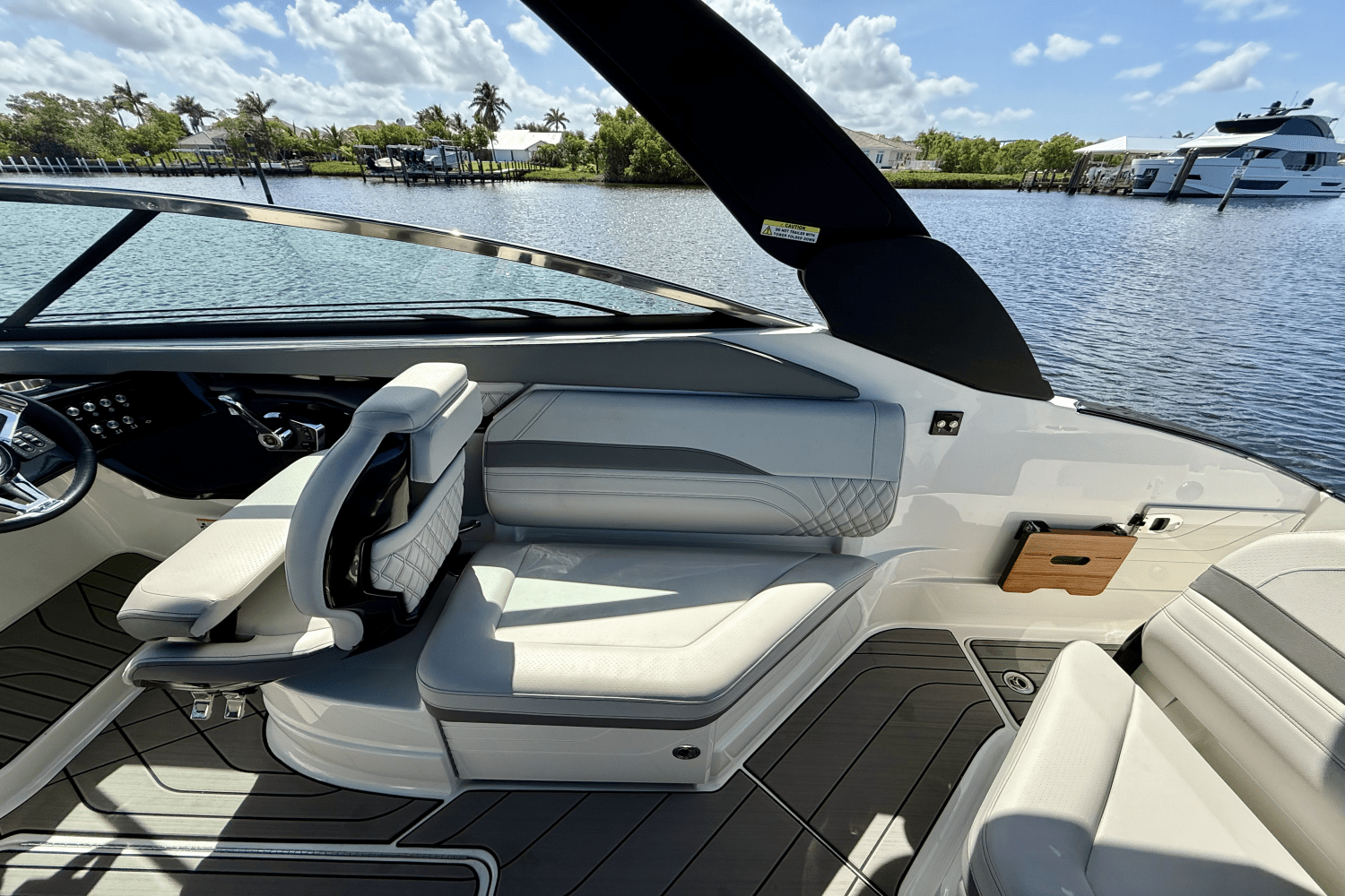 2023 Sea Ray 260 SXO Image Thumbnail #14
