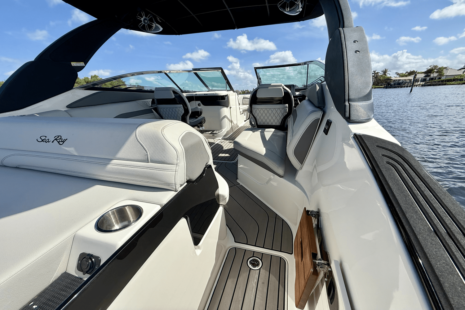 2023 Sea Ray 260 SXO Image Thumbnail #12