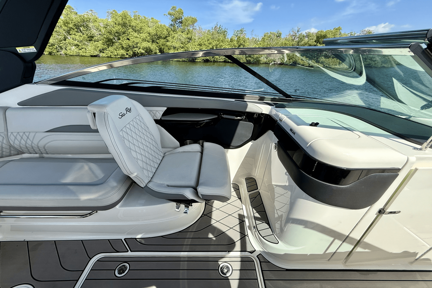 2023 Sea Ray 260 SXO Image Thumbnail #18