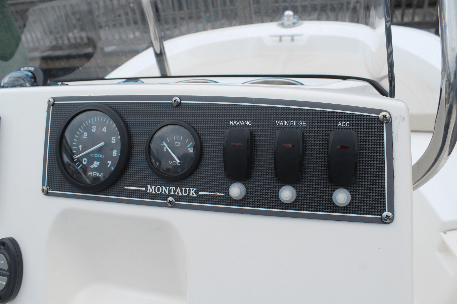 2021 Boston Whaler 150 MONTAUK Image Thumbnail #14