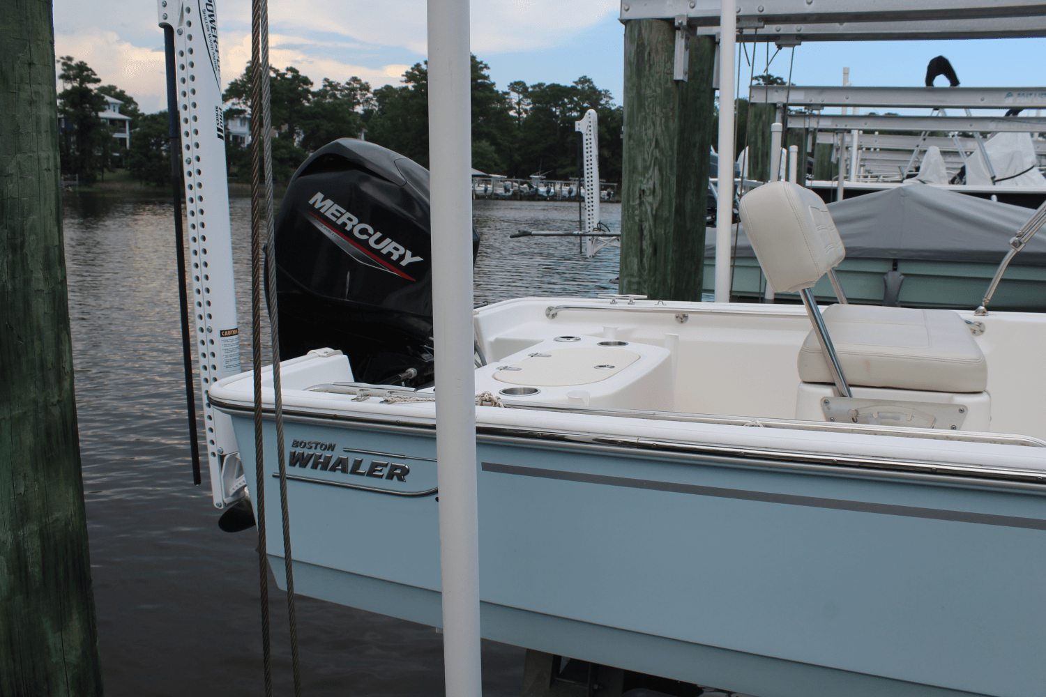 2021 Boston Whaler 150 MONTAUK Image Thumbnail #3