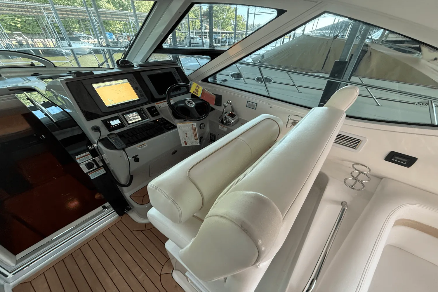 2010 Sea Ray 470 SUNDANCER Image Thumbnail #11