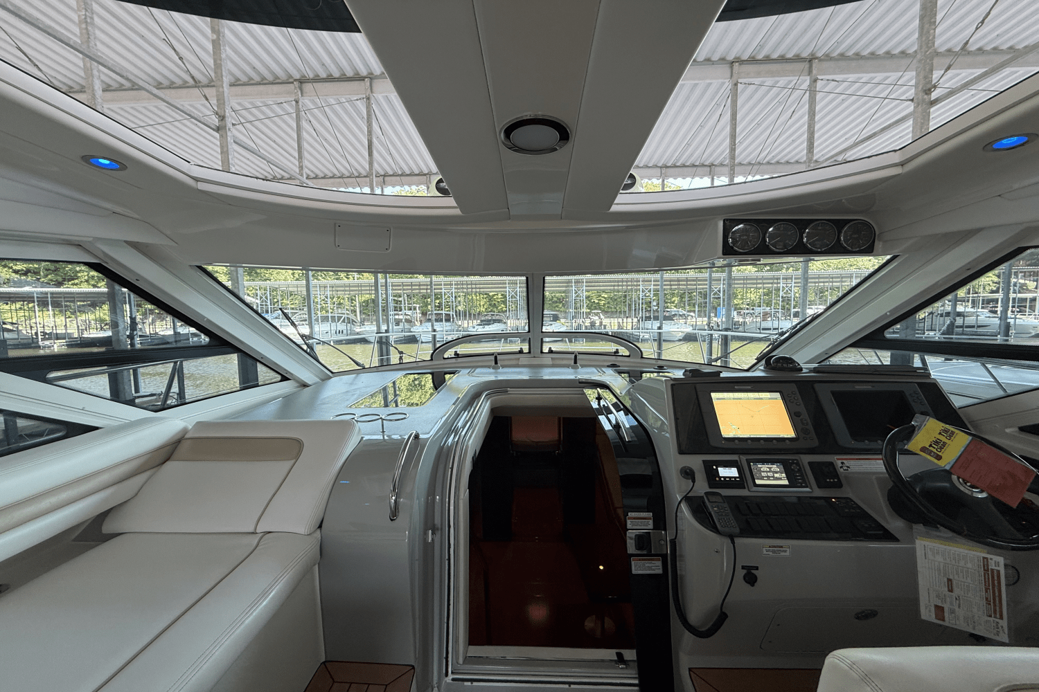 2010 Sea Ray 470 SUNDANCER Image Thumbnail #12