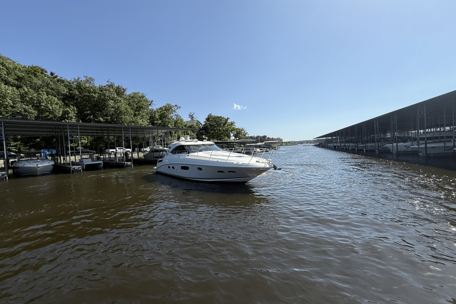 2010 Sea Ray 470 SUNDANCER Image Thumbnail #3