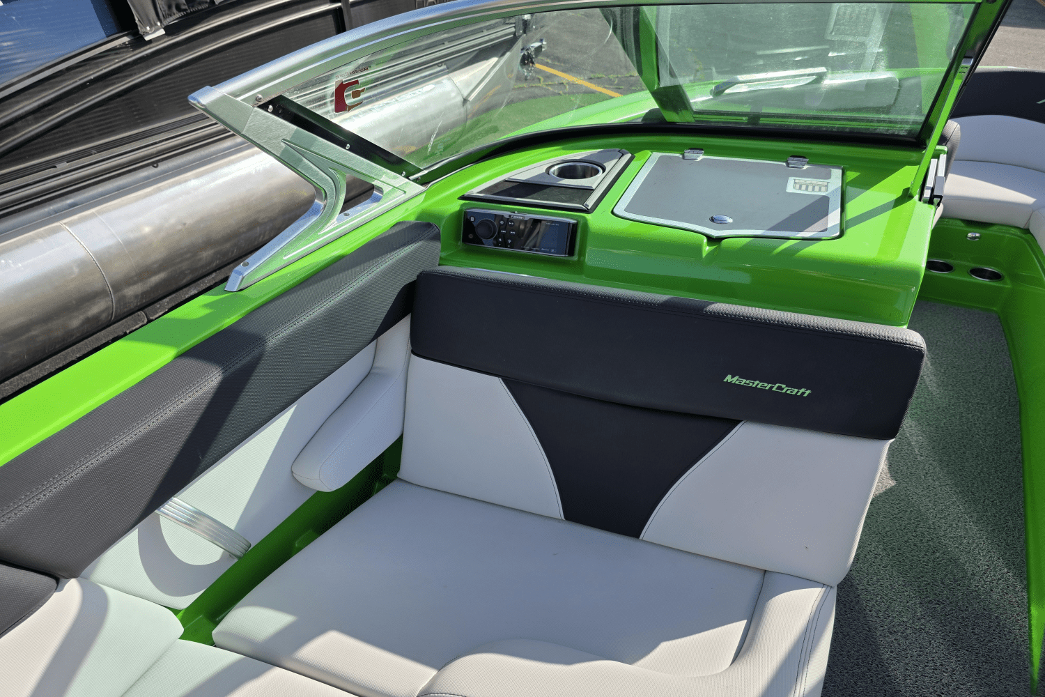 2017 Mastercraft XT23 Image Thumbnail #6
