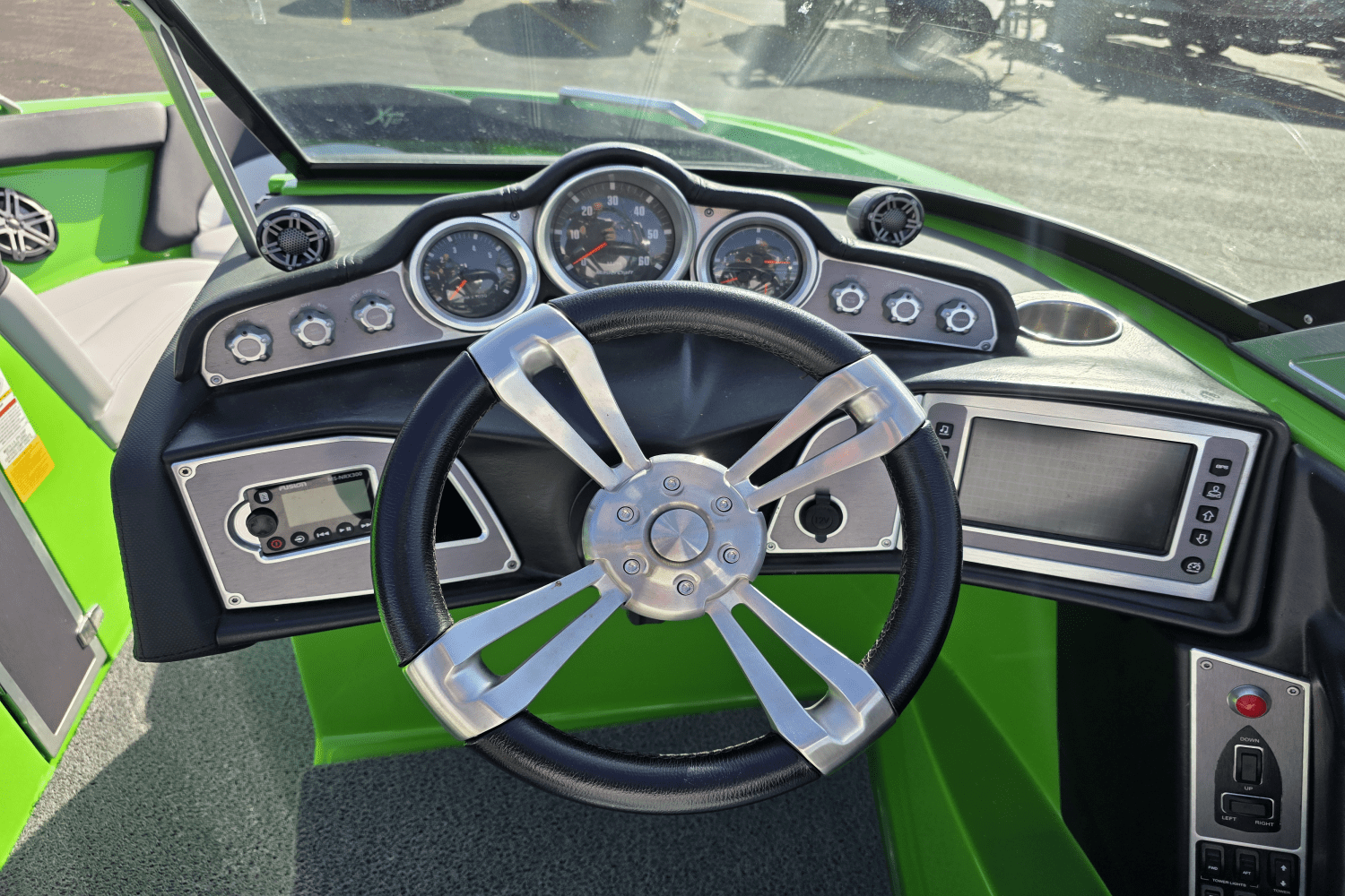 2017 Mastercraft XT23 Image Thumbnail #4