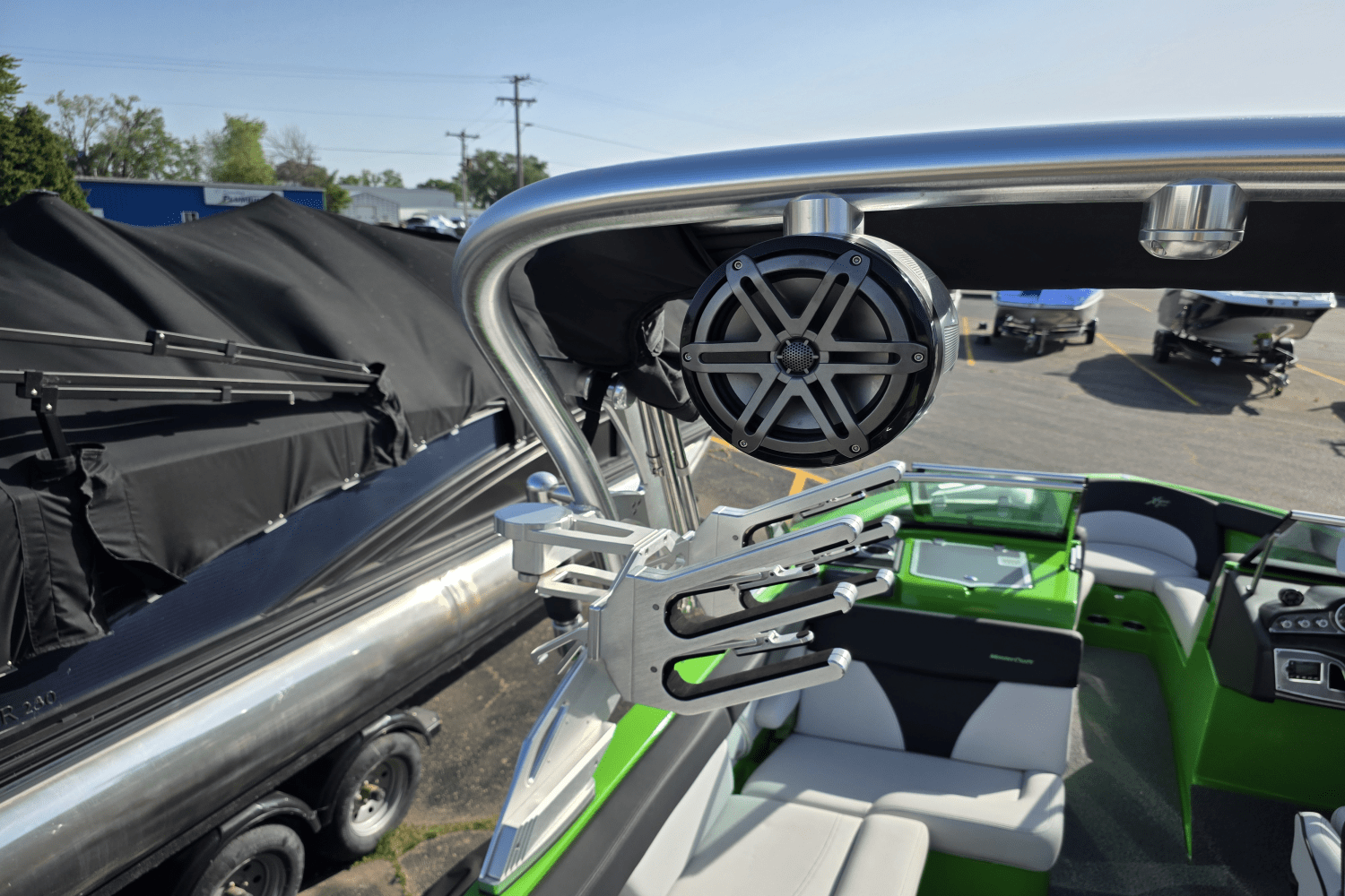 2017 Mastercraft XT23 Image Thumbnail #3