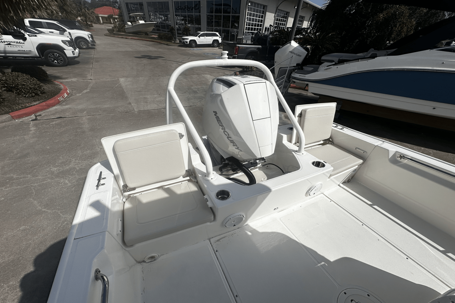 2024 Boston Whaler 210 Montauk Image Thumbnail #15