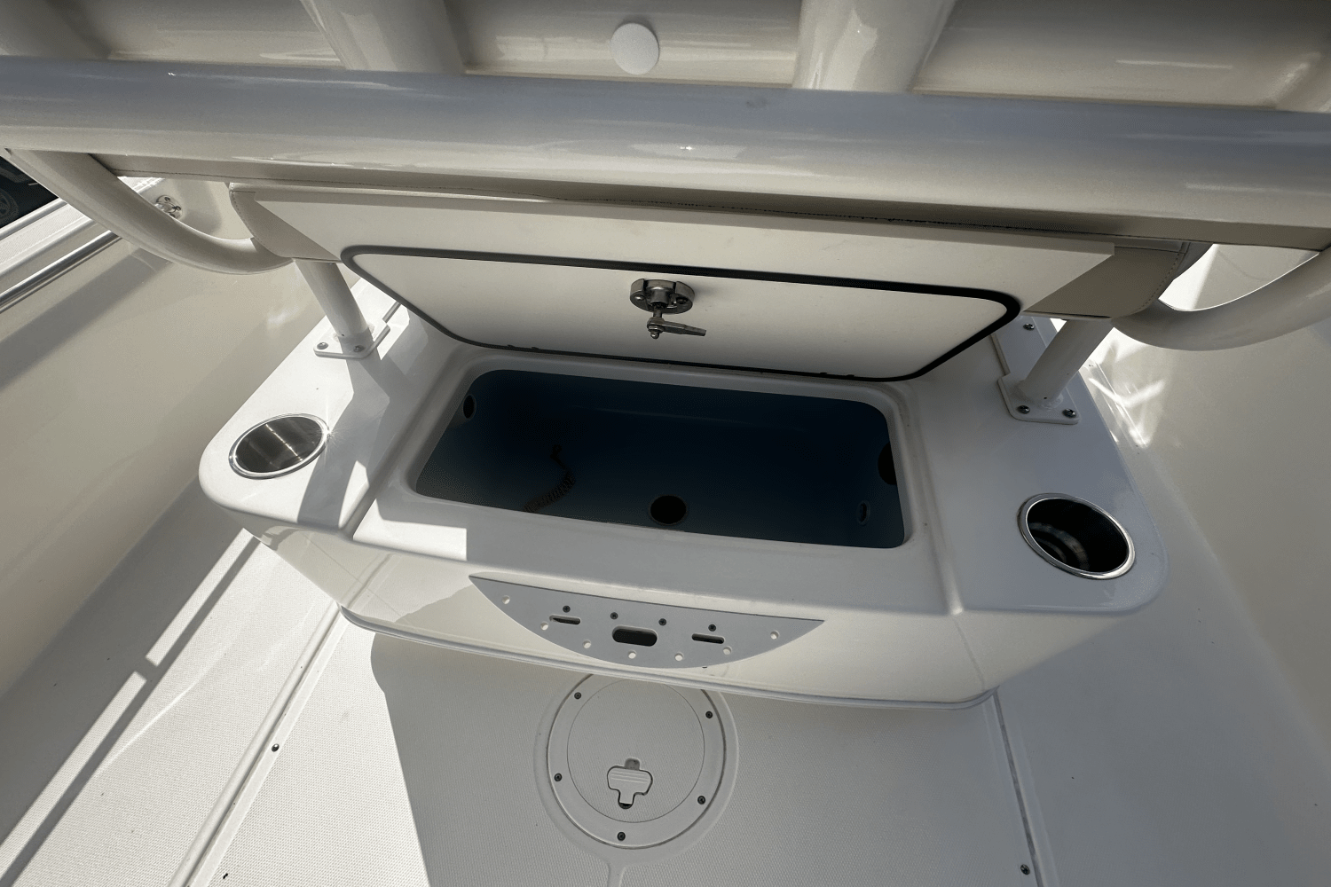 2024 Boston Whaler 210 Montauk Image Thumbnail #14