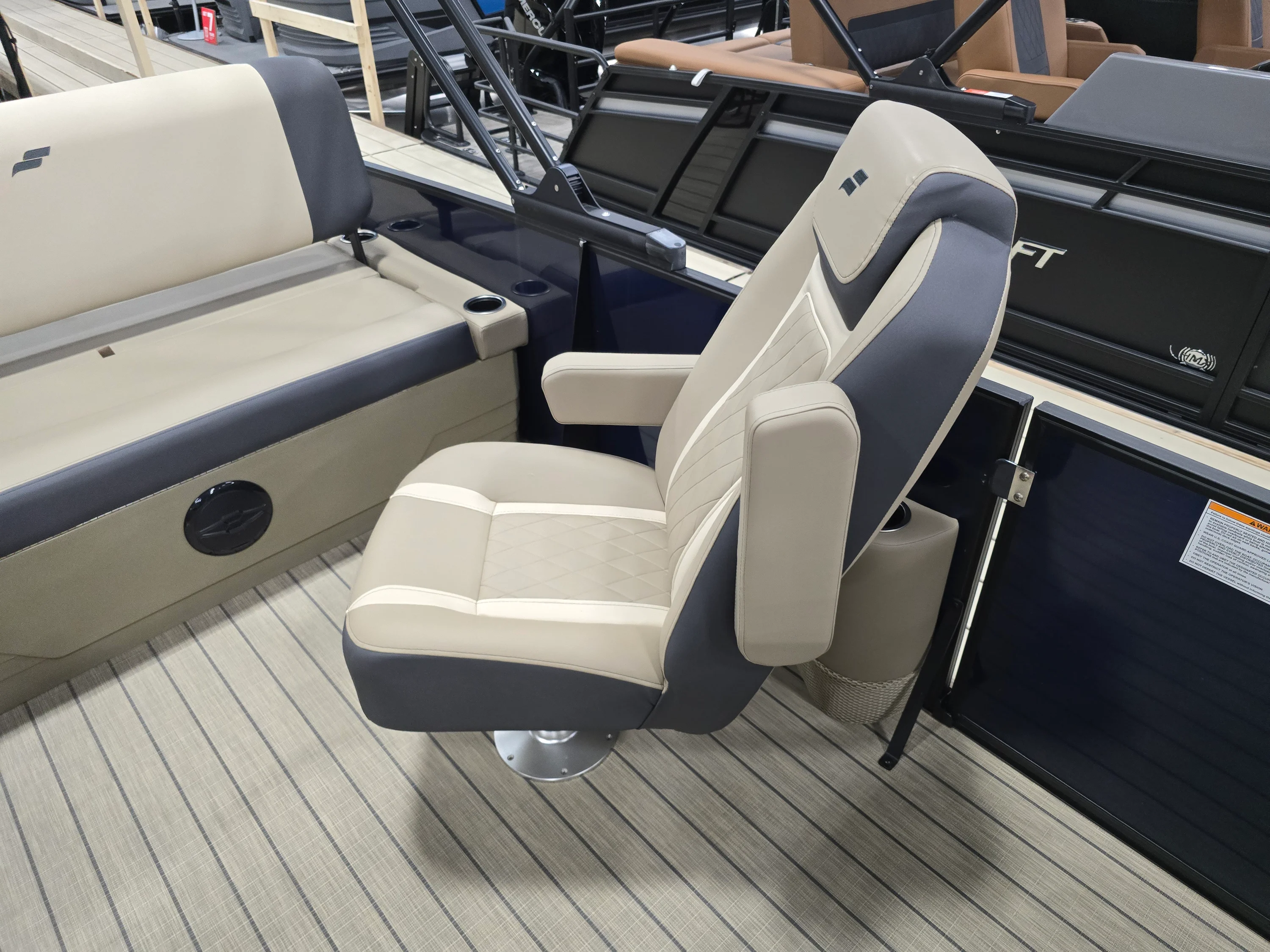 2026 Starcraft EXS 3 Q DH Image Thumbnail #8