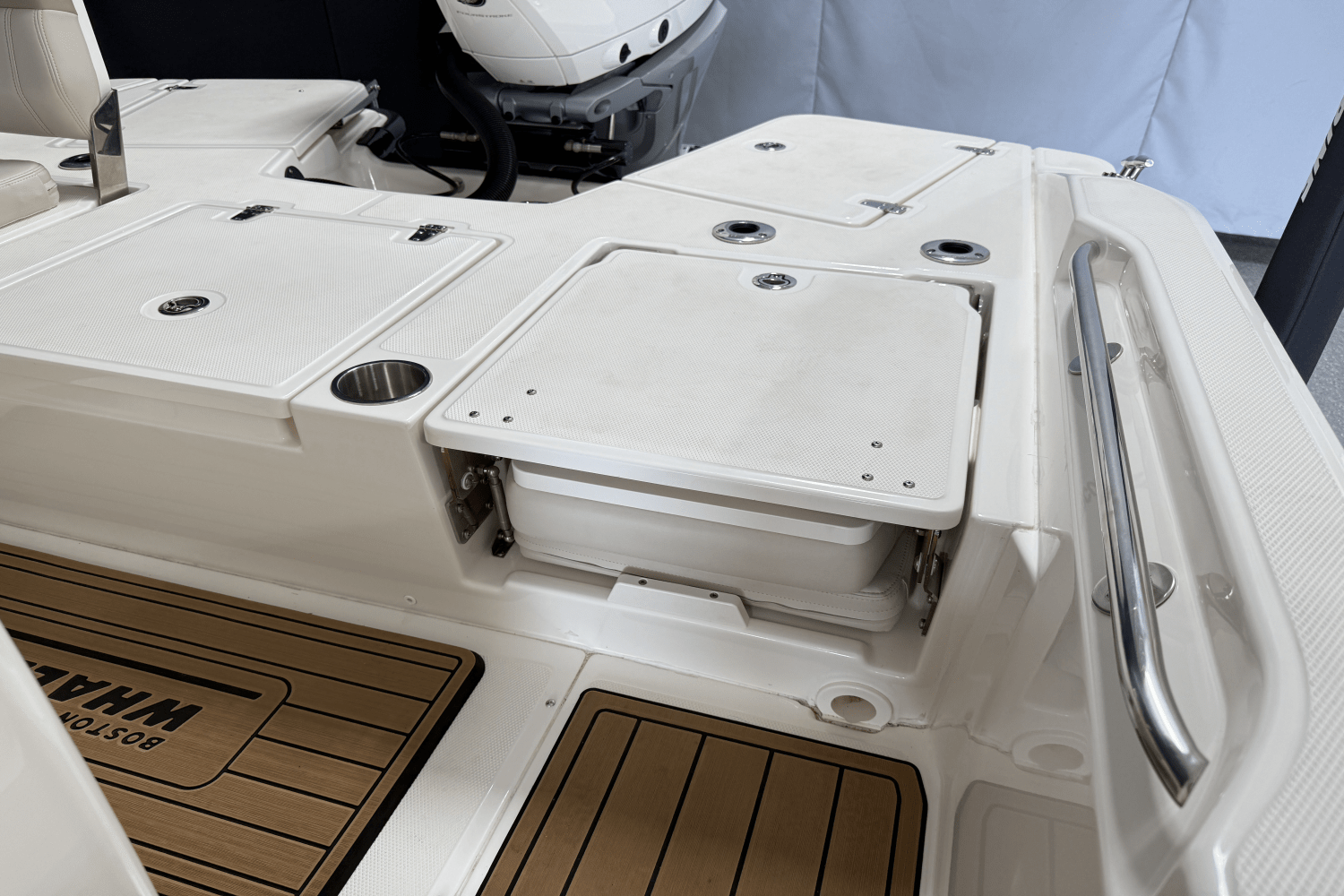 2023 Boston Whaler 250 Dauntless Image Thumbnail #25