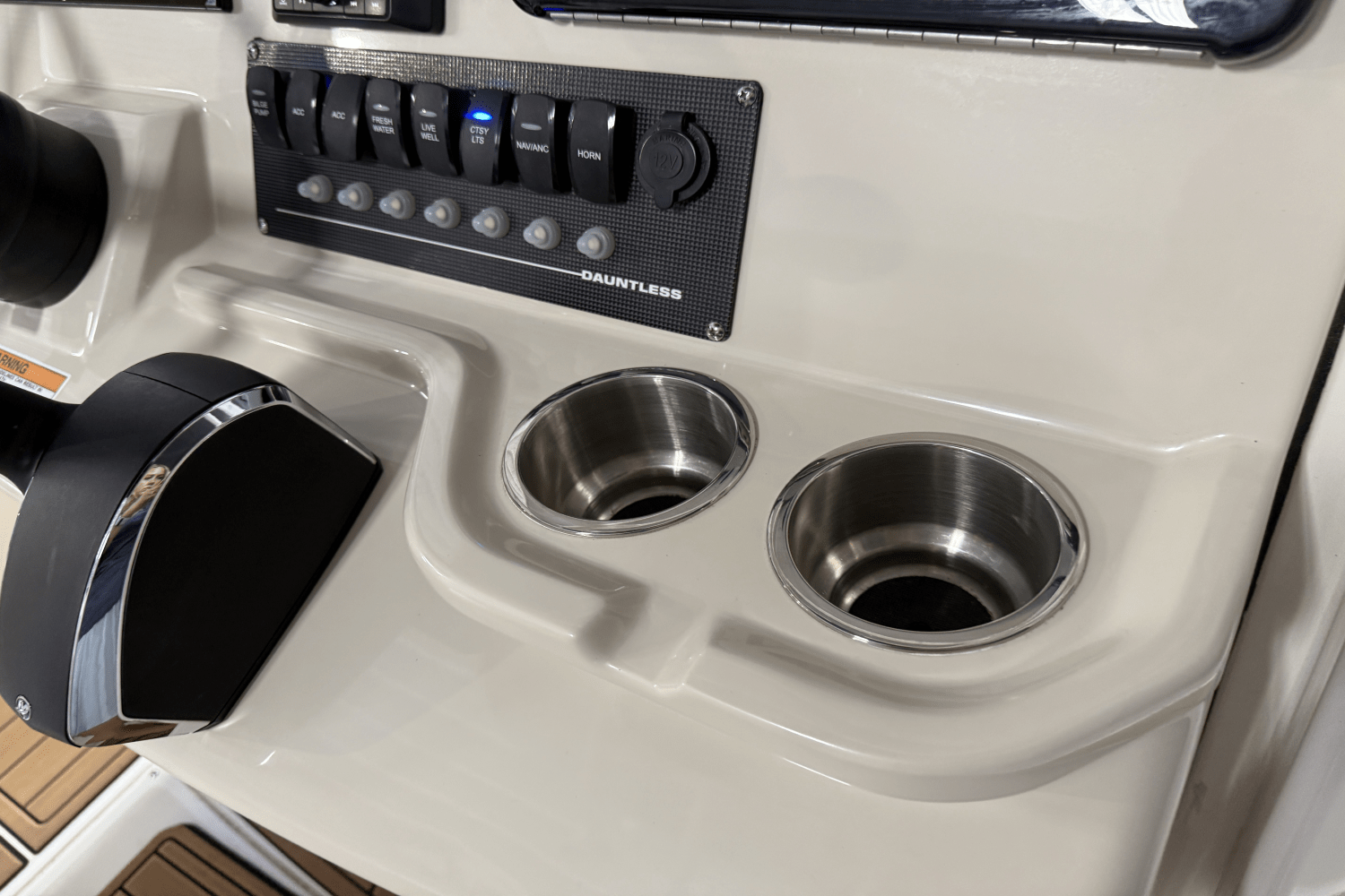 2023 Boston Whaler 250 Dauntless Image Thumbnail #53