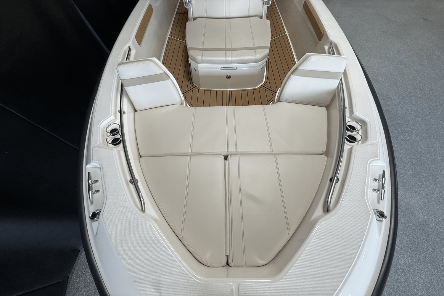 2023 Boston Whaler 250 Dauntless Image Thumbnail #81