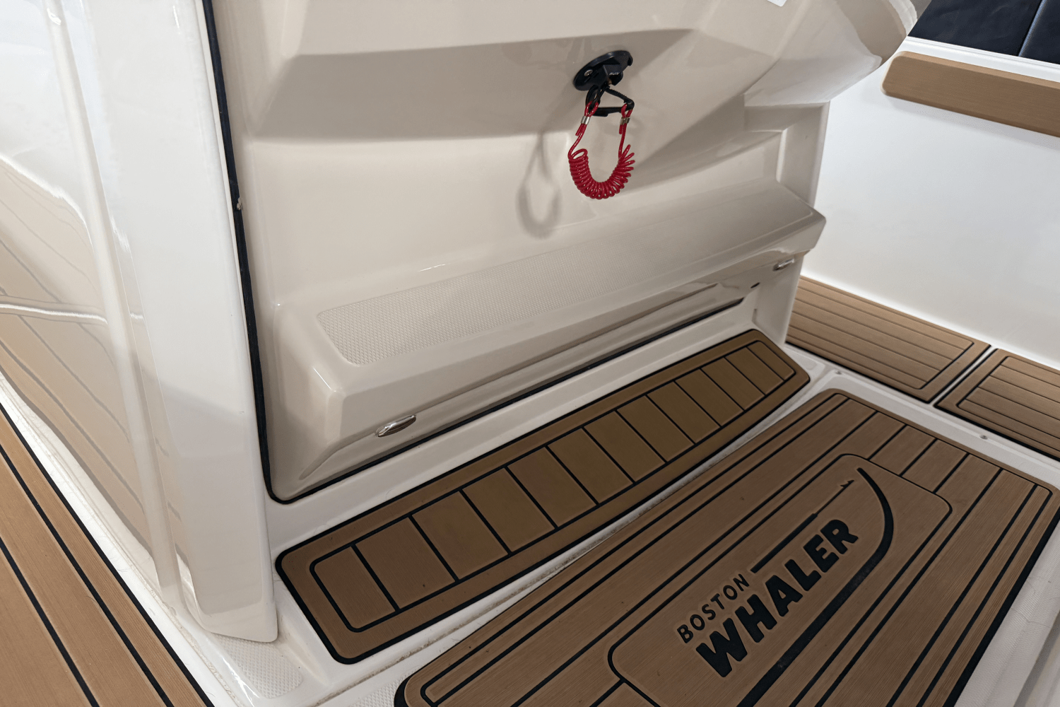 2023 Boston Whaler 250 Dauntless Image Thumbnail #43